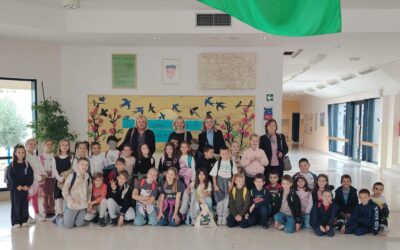 Učenici posjetili Gradsku knjižnicu Solin i sudjelovali na radionici s autoricom Majom Jelušić